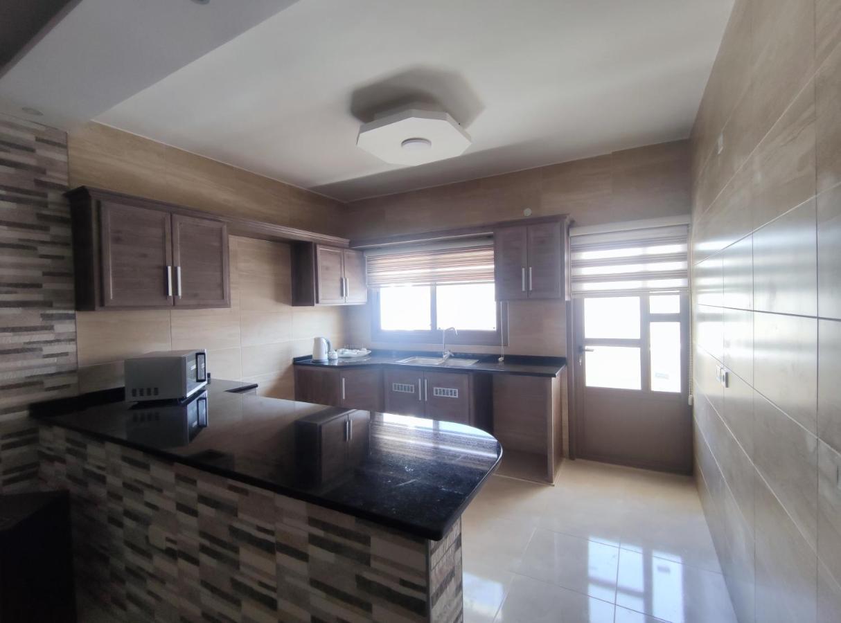 Red Rose City Apartment Wadi Musa Exterior photo